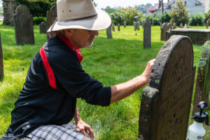 GravestonePres_064